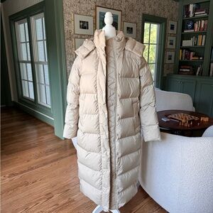 Lululemon Wunder puff, long, beige, size 6
